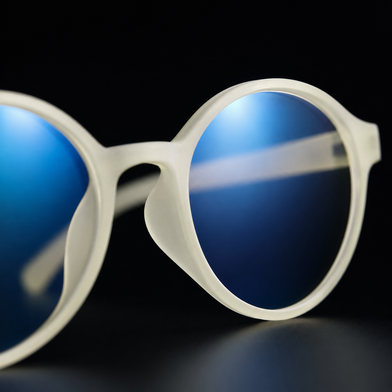 E1006 C6 Round Screen Glasses | Amber Yellow